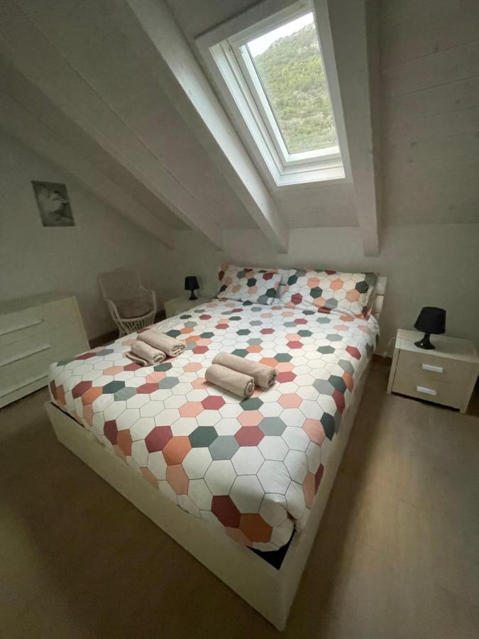A Casa Di Laura Finale Ligure Apartment ภายนอก รูปภาพ